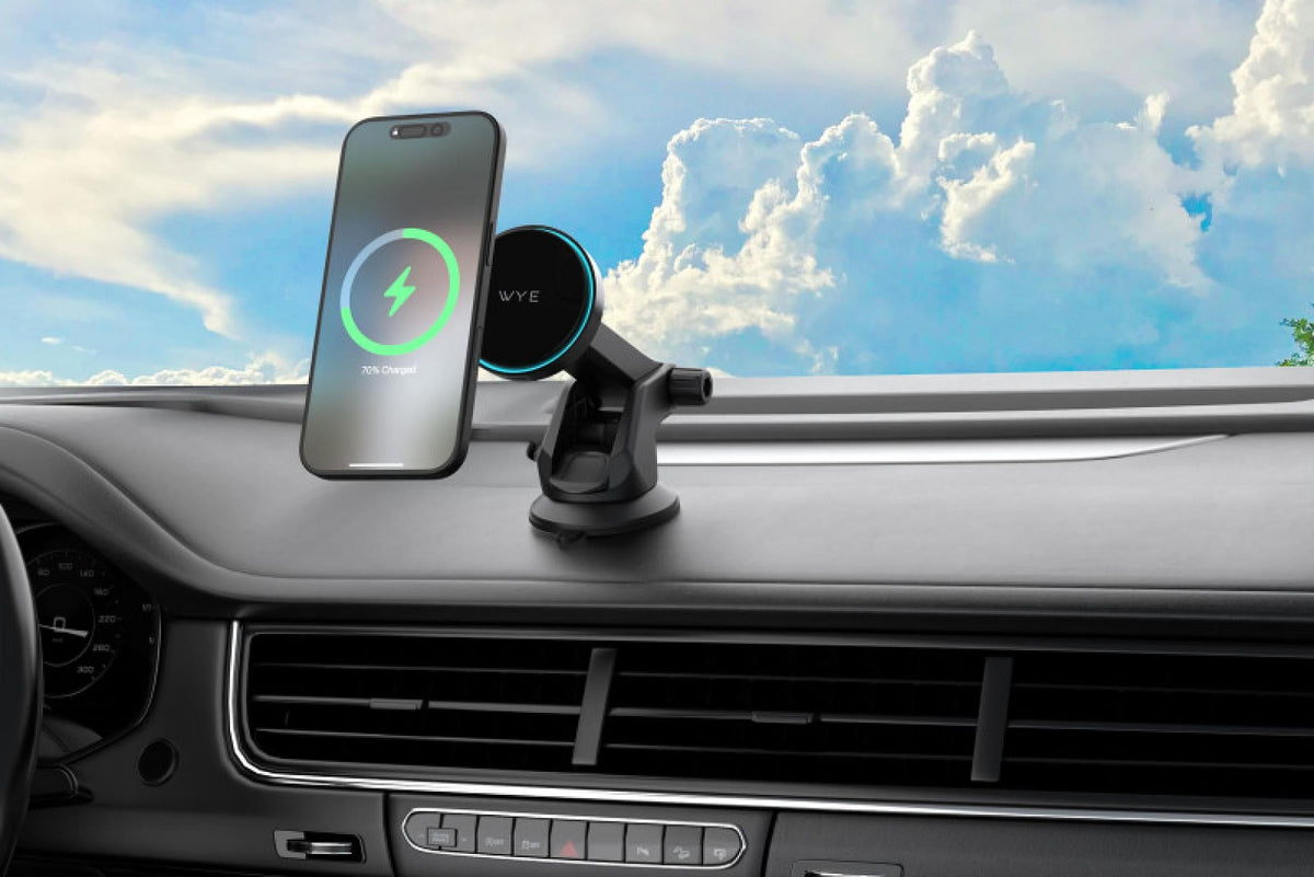 Magnetic Wireless Charging Dashboard Mount Black